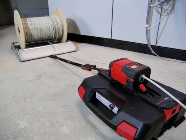 RM35-PRO-5x25-Kabel-915x686 RM35-PRO-5x25-Kabel-915x686