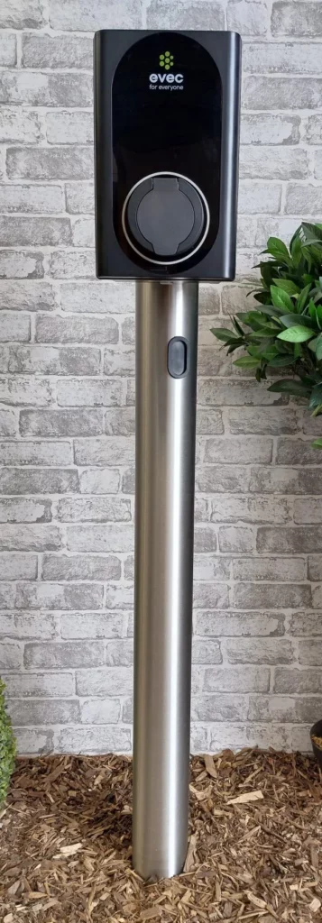 Evec cylinder post, rooted base