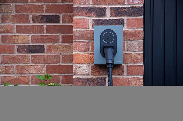 Adam-Pigott-Zaptec-17-11-5556_logo Adam-Pigott-Zaptec-17-11-5556_logo