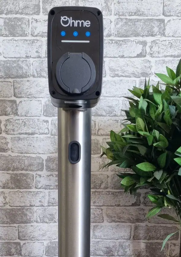 Ohme ePod EV charger post/pedestal – ground rooted cylinder