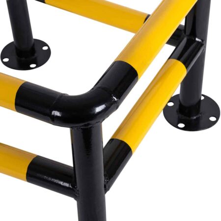 steel_tri_post_barrier_close steel_tri_post_barrier_close